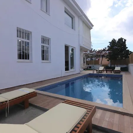 Fethiye'de Denize Yakın özel Havuzlu Müstakil *