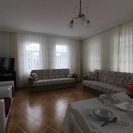 Fethiye'de Denize Yakın özel Havuzlu Müstakil